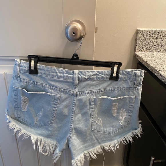 Jean shorts - Picture 2 of 2